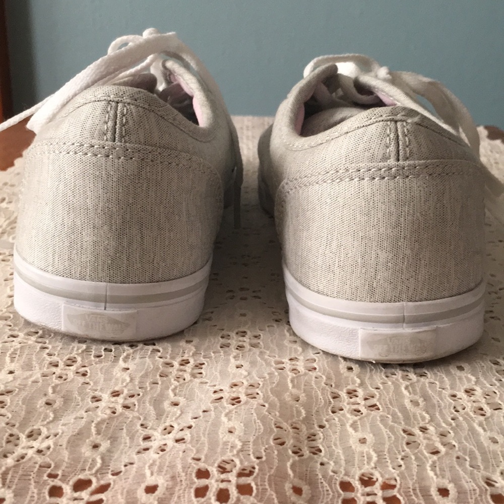 VANS - Picture 3 of 3